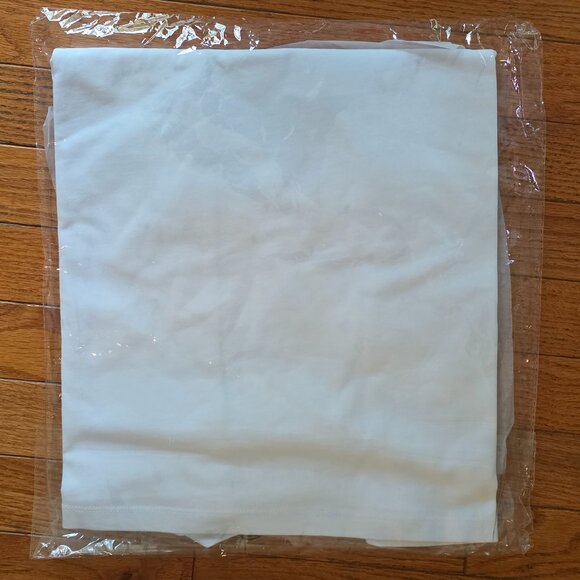 White Fox Tee - Picture 7 of 7